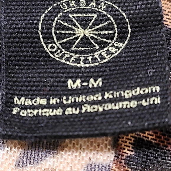 Women’s shirts - Picture 2 of 7